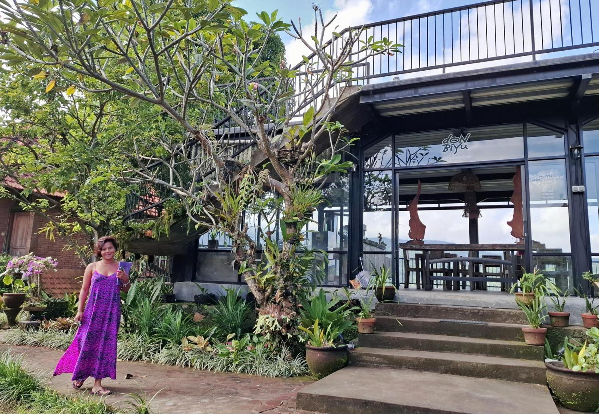 Kraras Munduk Guest House & Donbiyu Rendezvous Restaurant Екстериор снимка